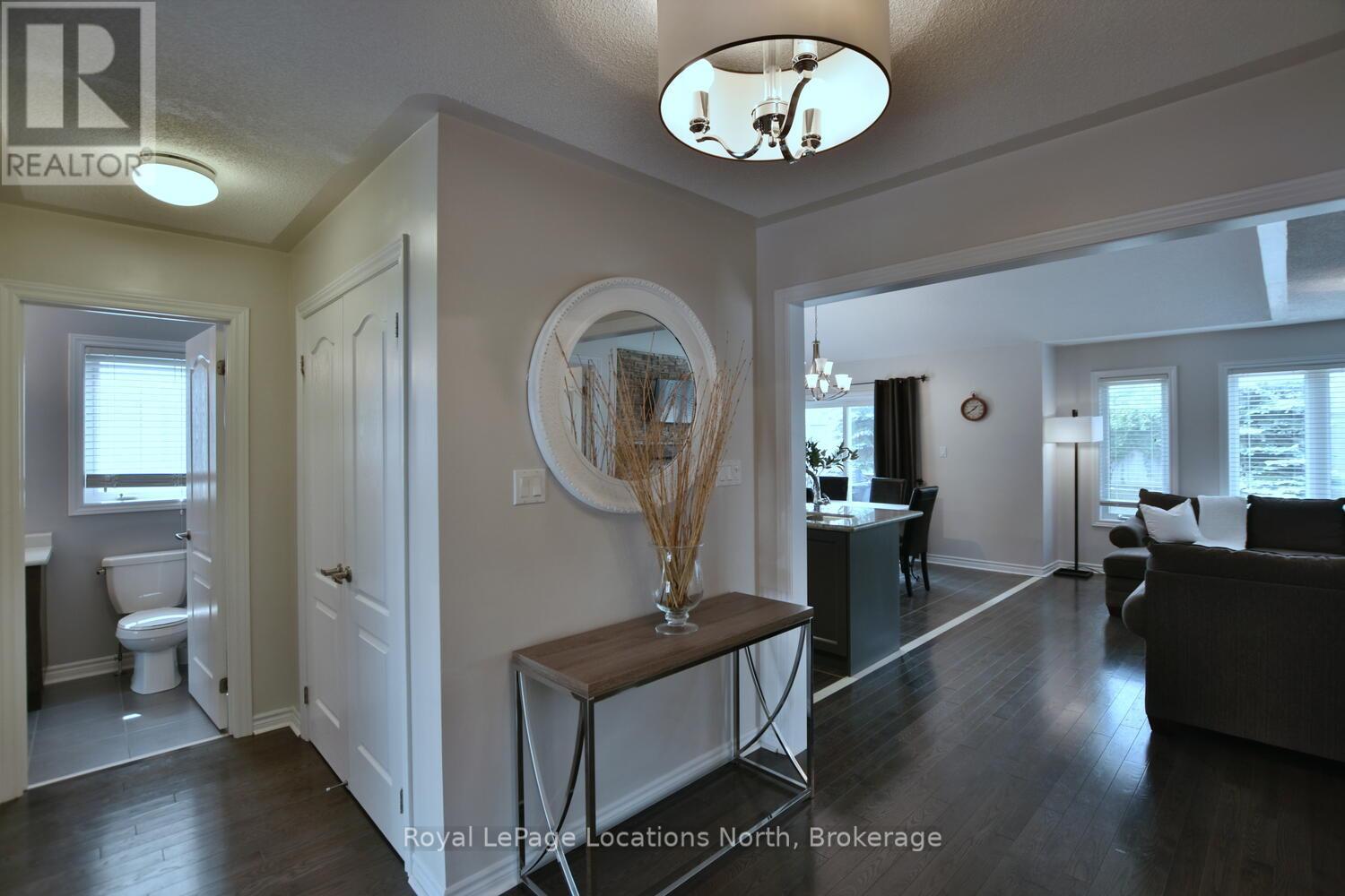 20 Leeward Circle, Wasaga Beach, Ontario  L9Z 0E9 - Photo 6 - S12319209
