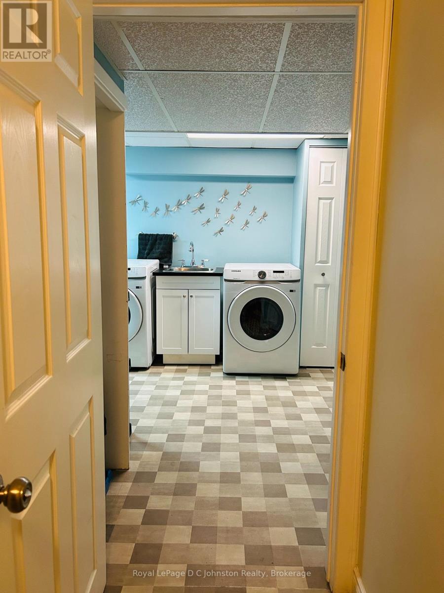 431 Thede Drive, Saugeen Shores, Ontario  N0H 2C4 - Photo 37 - X12319230