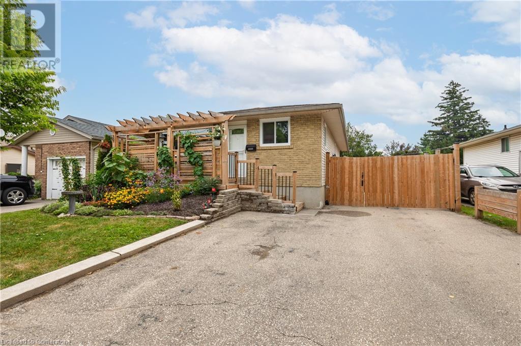 112 Limpert Avenue, Cambridge, Ontario  N3C 1B9 - Photo 2 - 40756555