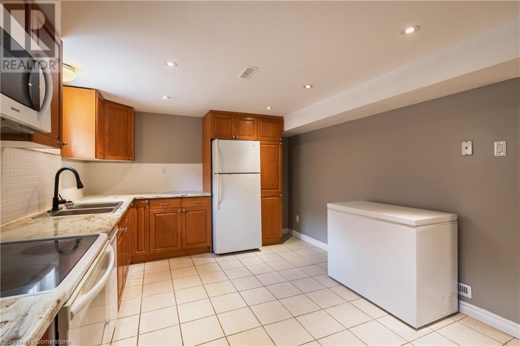 112 Limpert Avenue, Cambridge, Ontario  N3C 1B9 - Photo 32 - 40756555