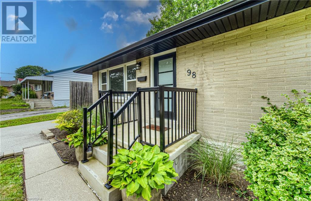 98 Harber Avenue, Kitchener, Ontario  N2C 1Z2 - Photo 2 - 40756520