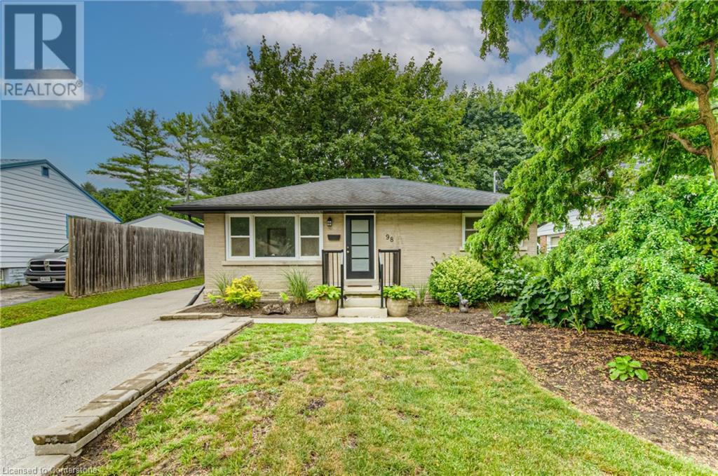 98 Harber Avenue, Kitchener, Ontario  N2C 1Z2 - Photo 3 - 40756520