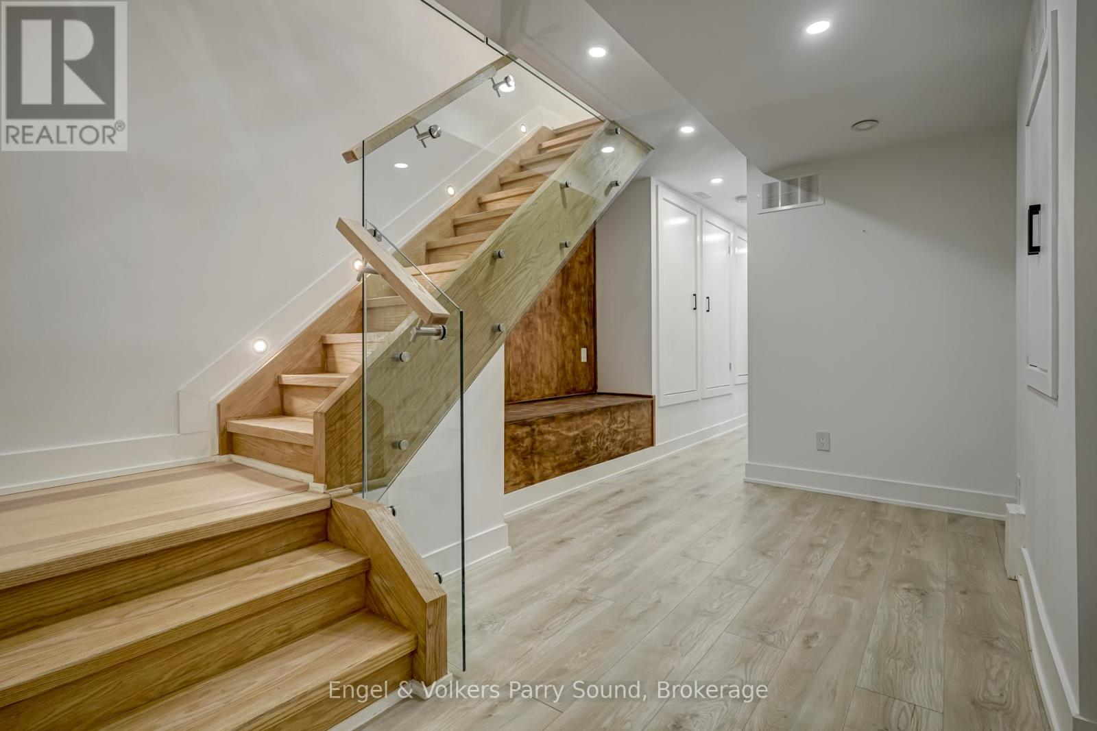 230 Willow Avenue, Toronto, Ontario  M4E 3K7 - Photo 32 - E12319421