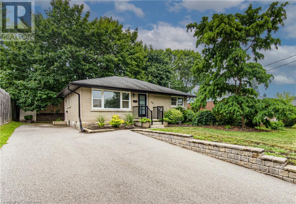 98 HARBER Avenue, Kitchener, Ontario