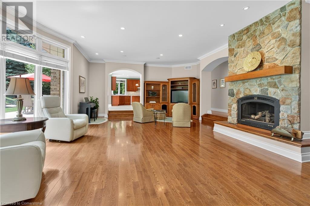 6786 Christine Court, Niagara Falls, Ontario  L2J 4L6 - Photo 10 - 40756313