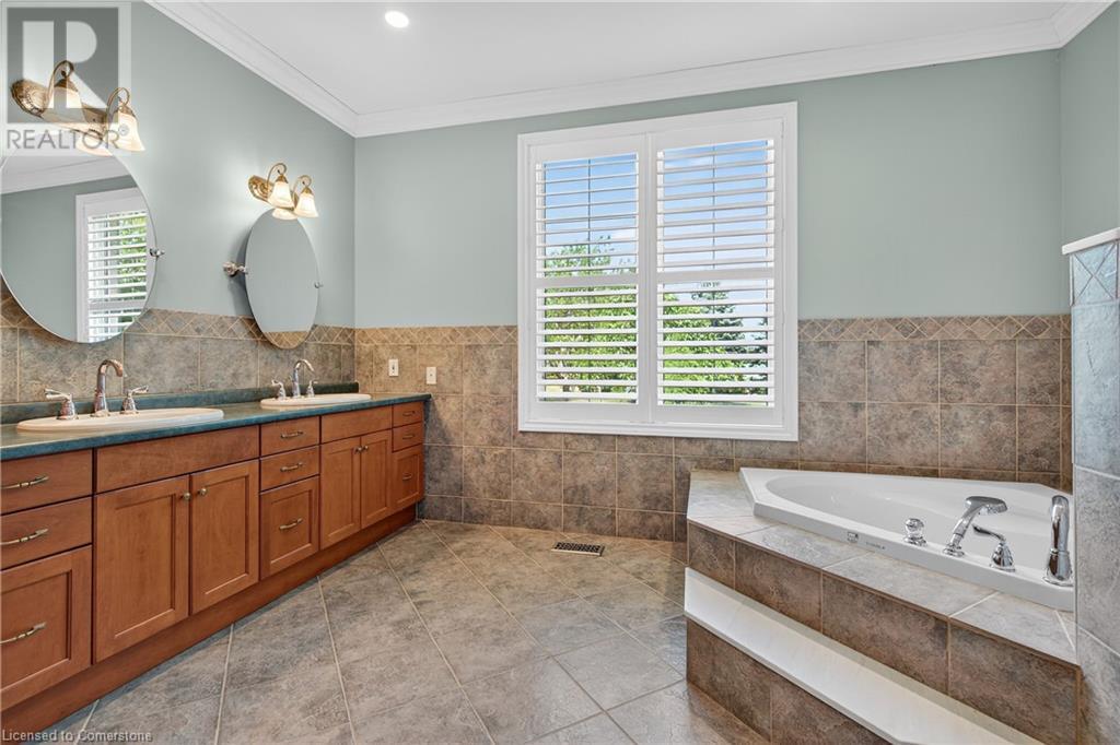 6786 Christine Court, Niagara Falls, Ontario  L2J 4L6 - Photo 25 - 40756313