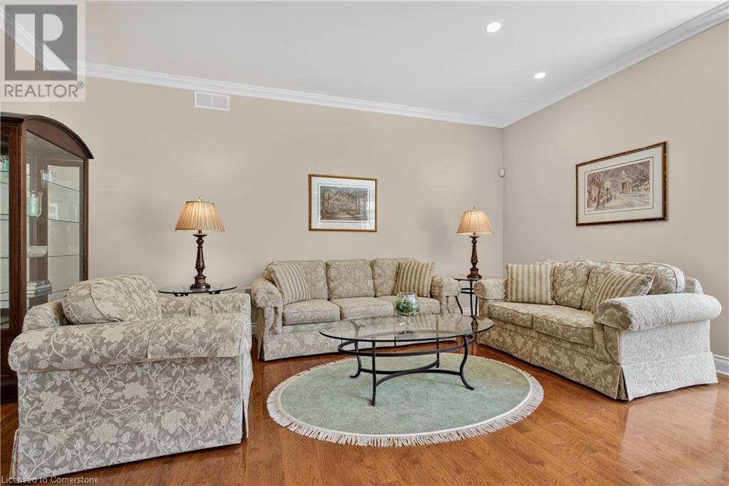 6786 Christine Court, Niagara Falls, Ontario  L2J 4L6 - Photo 8 - 40756313