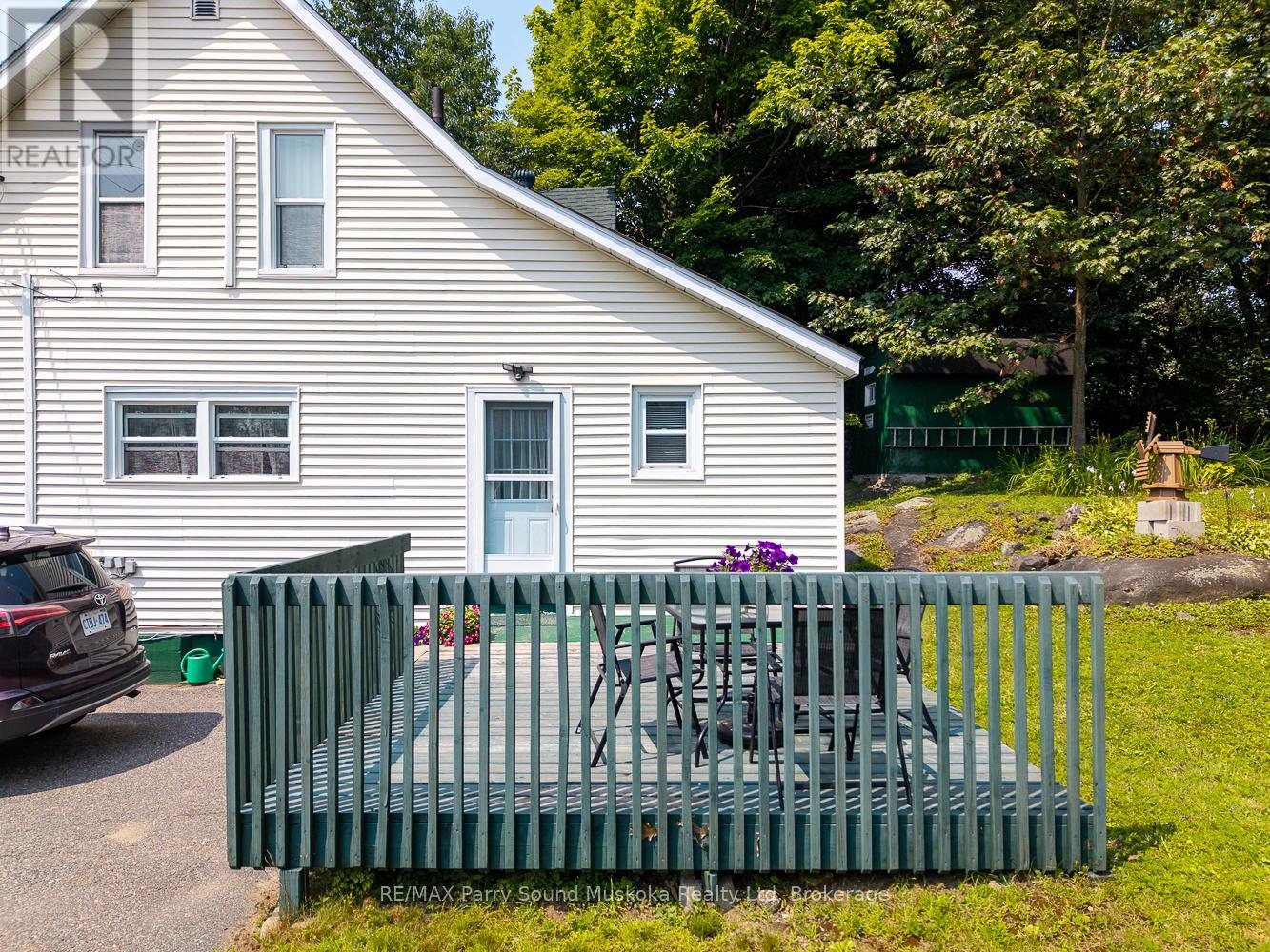 49 Cascade Street, Parry Sound, Ontario  P2A 1J8 - Photo 3 - X12319664