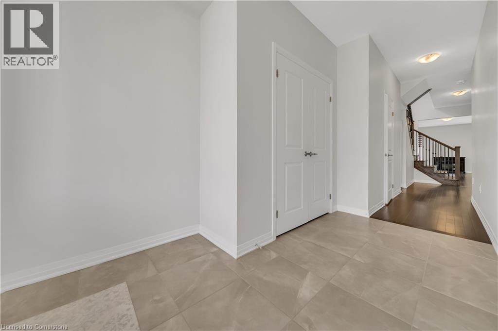 22 Prince Philip Boulevard, North Dumfries, Ontario  N0B 1E0 - Photo 5 - 40756514