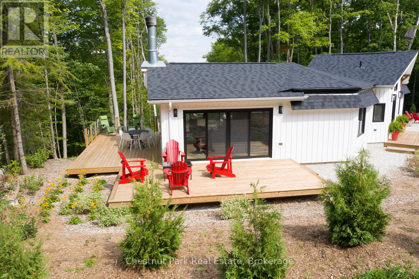 200 Northmount Crescent, Blue Mountains, Ontario  L9Y 0R6 - Photo 37 - X12319777