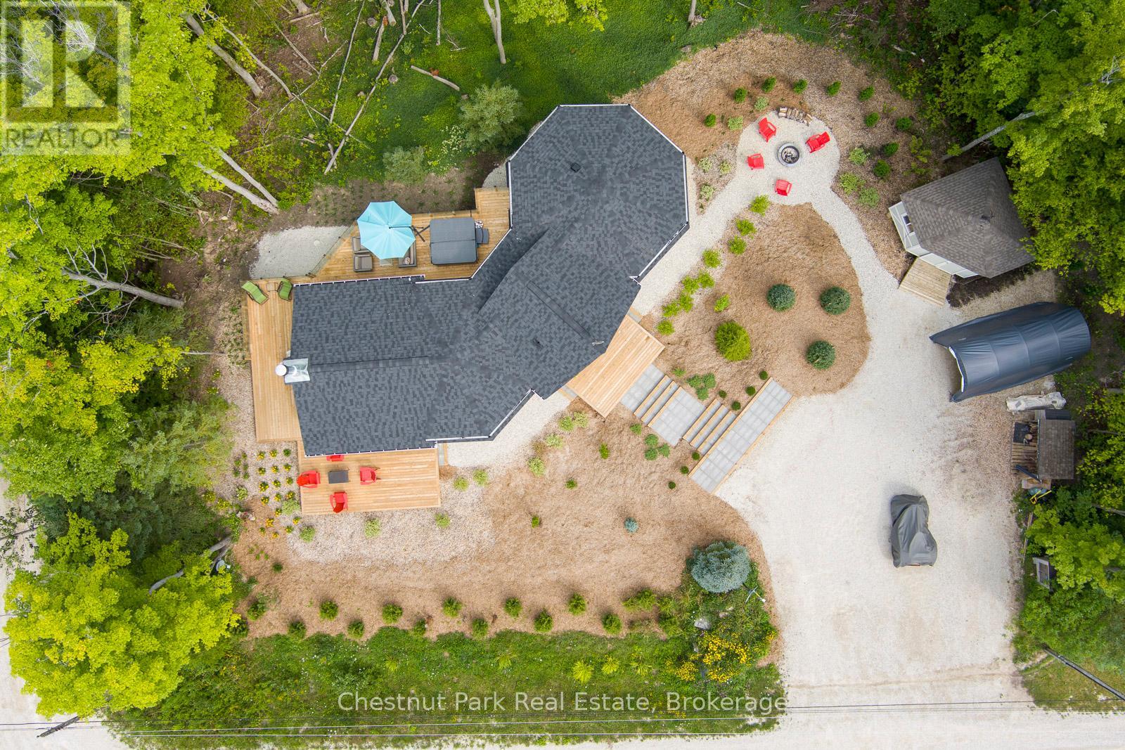 200 Northmount Crescent, Blue Mountains, Ontario  L9Y 0R6 - Photo 44 - X12319777