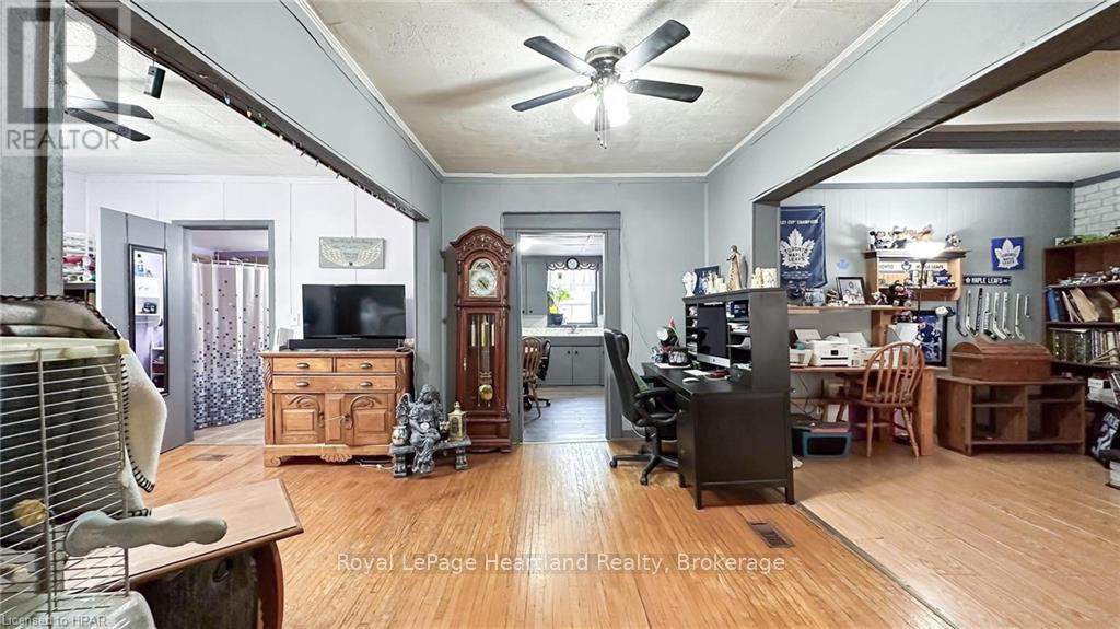 3064 Patrick Street, Howick, Ontario  N0G 1V0 - Photo 4 - X12319809