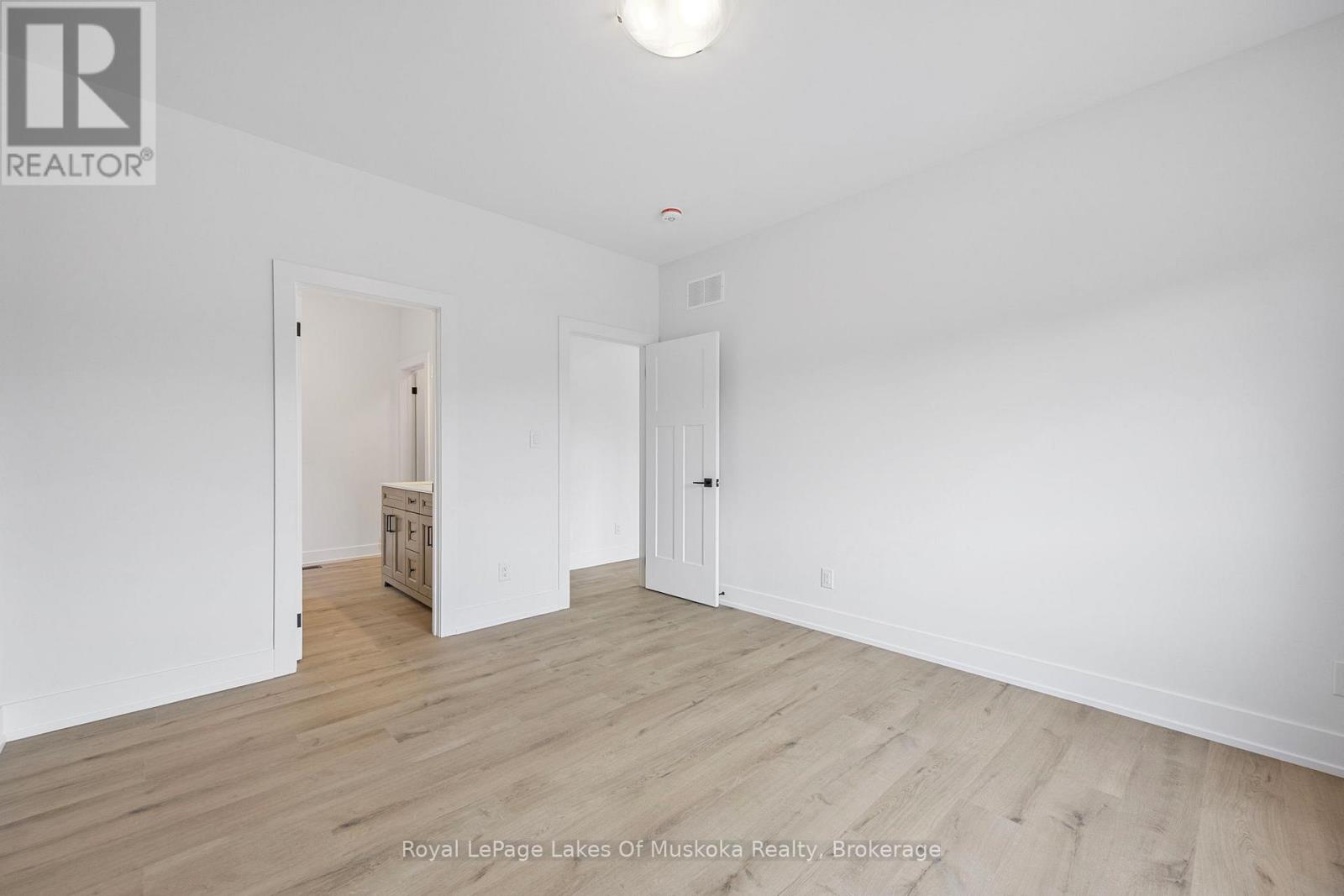 132 Brandon Avenue, Severn, Ontario  L0K 1E0 - Photo 22 - S12320011