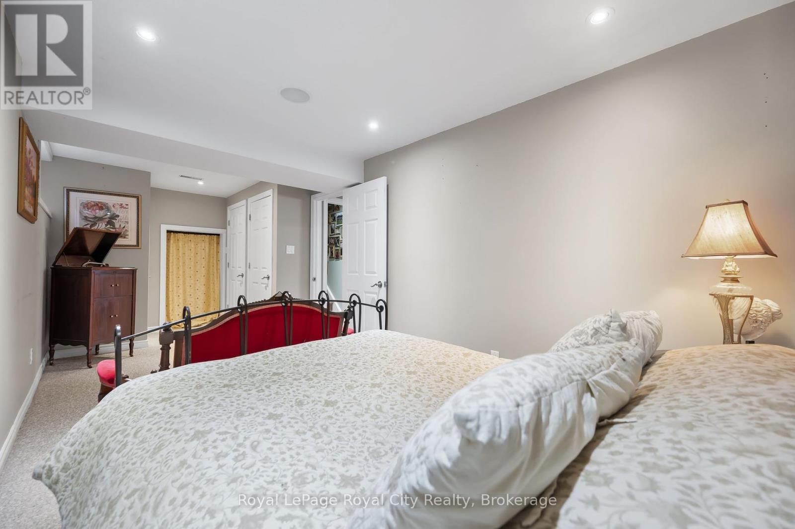 7 Marigold Drive, Guelph, Ontario  N1C 1G5 - Photo 35 - X12320089