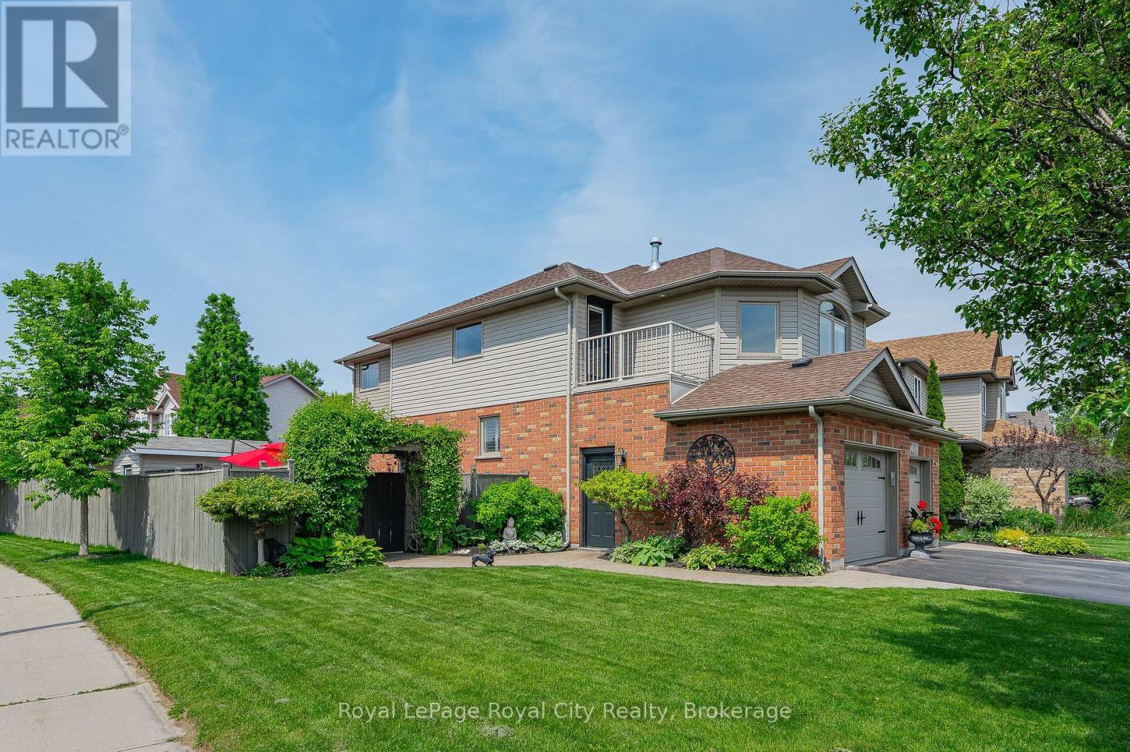 7 Marigold Drive, Guelph, Ontario  N1C 1G5 - Photo 4 - X12320089