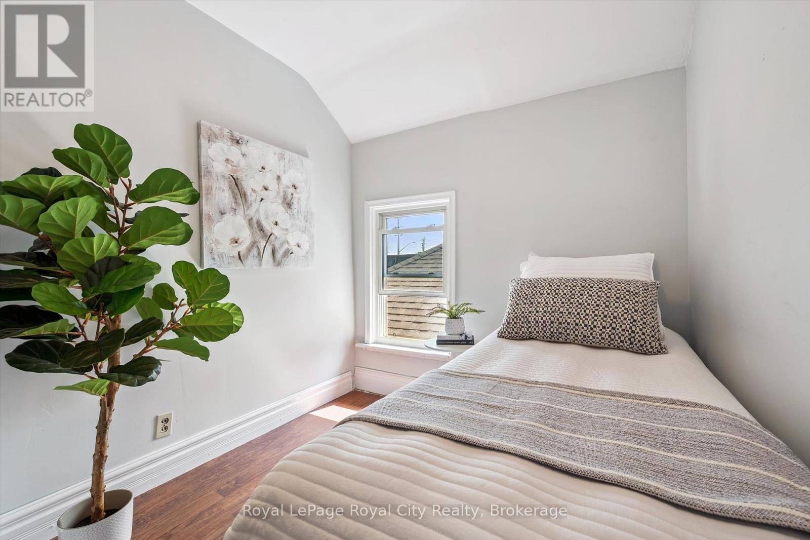 178 York Road, Guelph, Ontario  N1E 3G2 - Photo 26 - X12320146