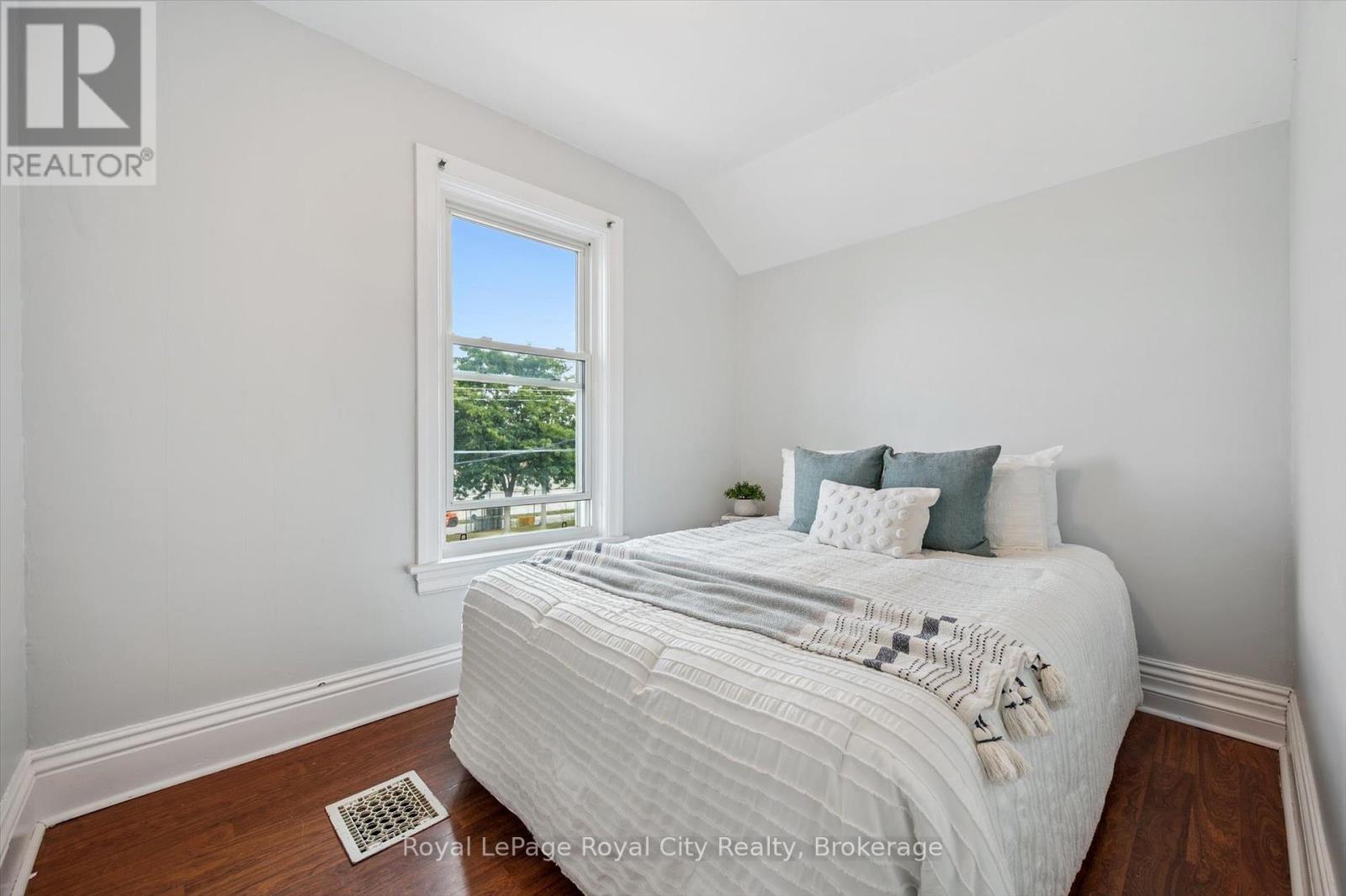 178 York Road, Guelph, Ontario  N1E 3G2 - Photo 28 - X12320146
