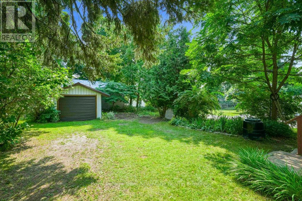 71 Gibson Street, Parry Sound, Ontario  P2A 1X2 - Photo 29 - X12320266