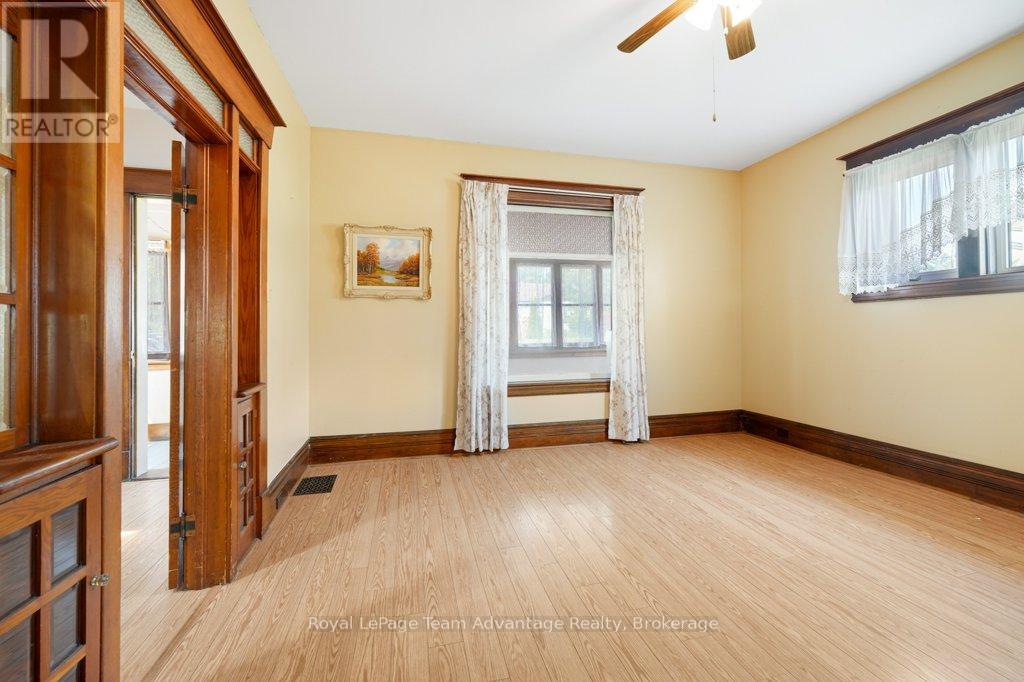 71 Gibson Street, Parry Sound, Ontario  P2A 1X2 - Photo 9 - X12320266