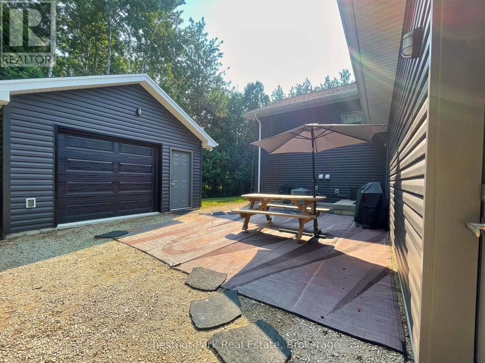 18 Telford Street, South Bruce Peninsula, Ontario  N0H 2T0 - Photo 25 - X12320288