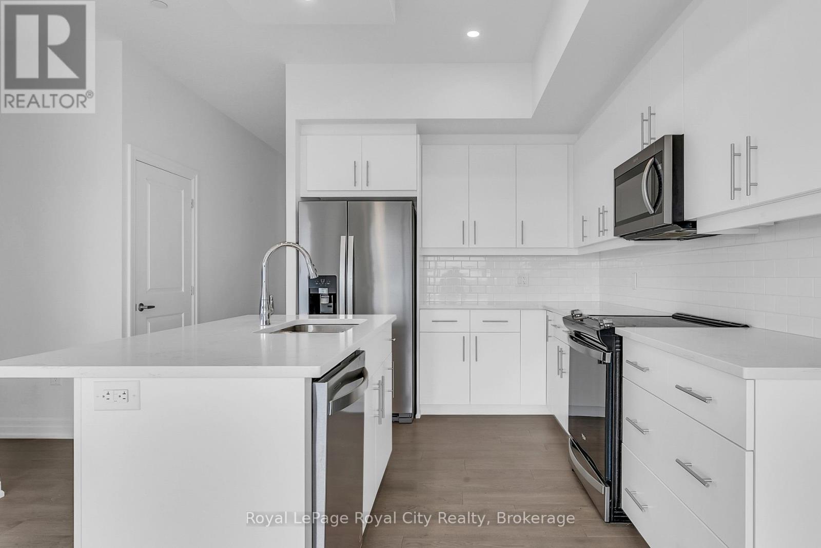 1004 - 1880 Gordon Street, Guelph, Ontario  N1L 1G7 - Photo 2 - X12320308