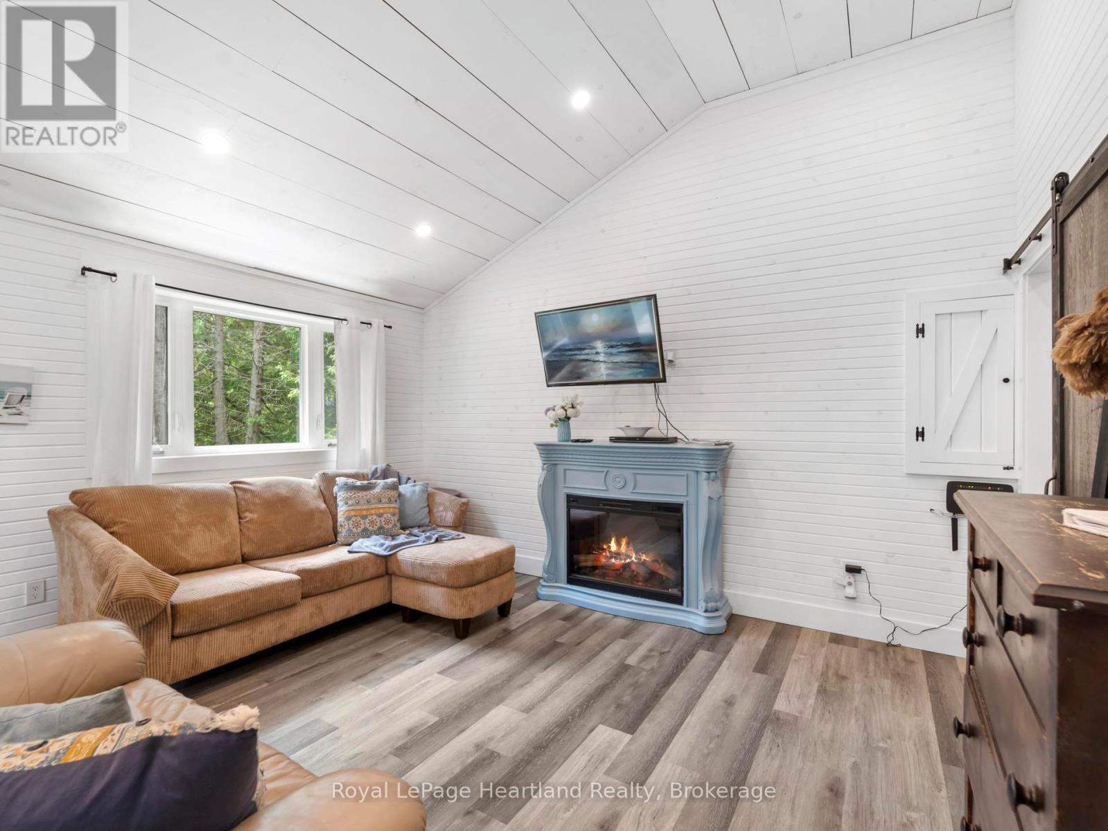 83344 David Drive, Ashfield-Colborne-Wawanosh, Ontario  N7A 3X9 - Photo 11 - X12320331