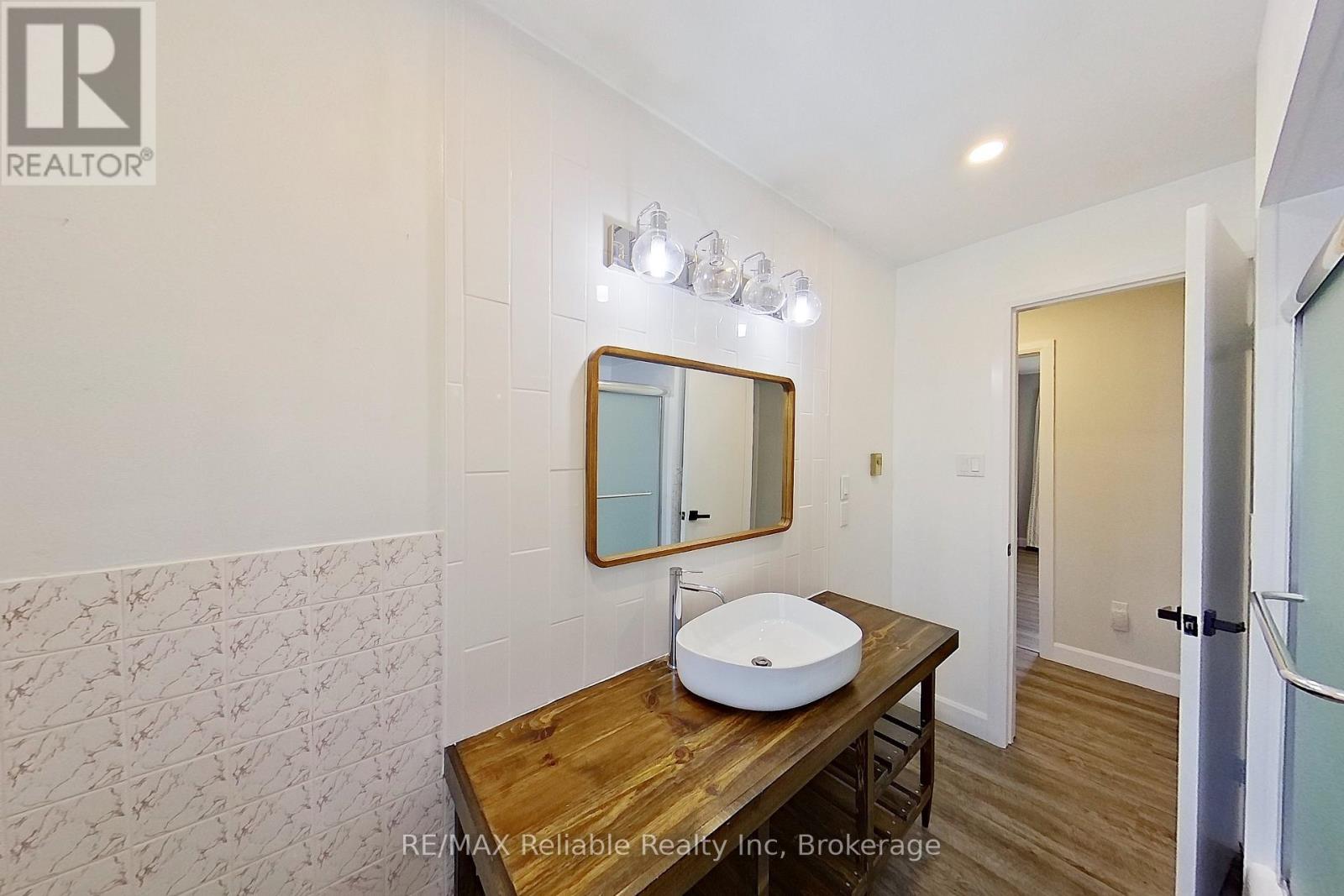 439 Queen Street E, Wellington North, Ontario  N0G 2L2 - Photo 32 - X12320549