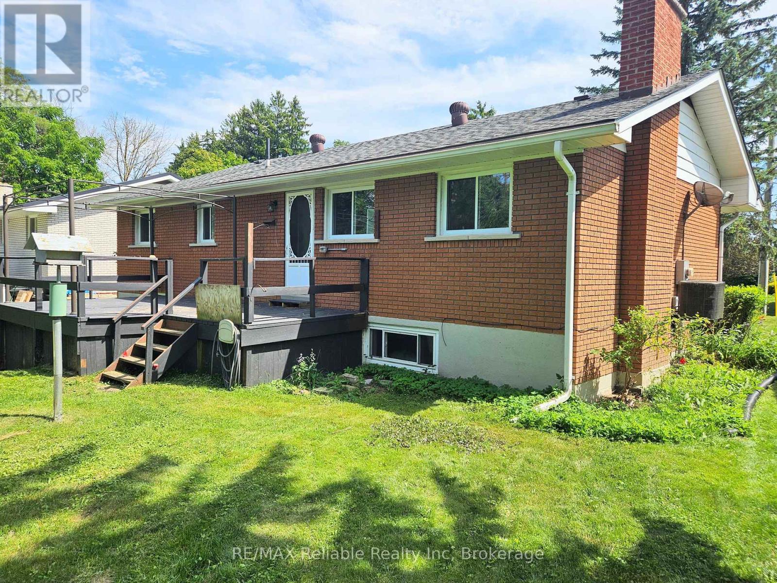 439 Queen Street E, Wellington North, Ontario  N0G 2L2 - Photo 38 - X12320549