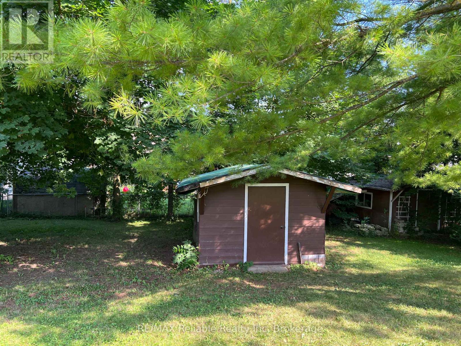 439 Queen Street E, Wellington North, Ontario  N0G 2L2 - Photo 41 - X12320549