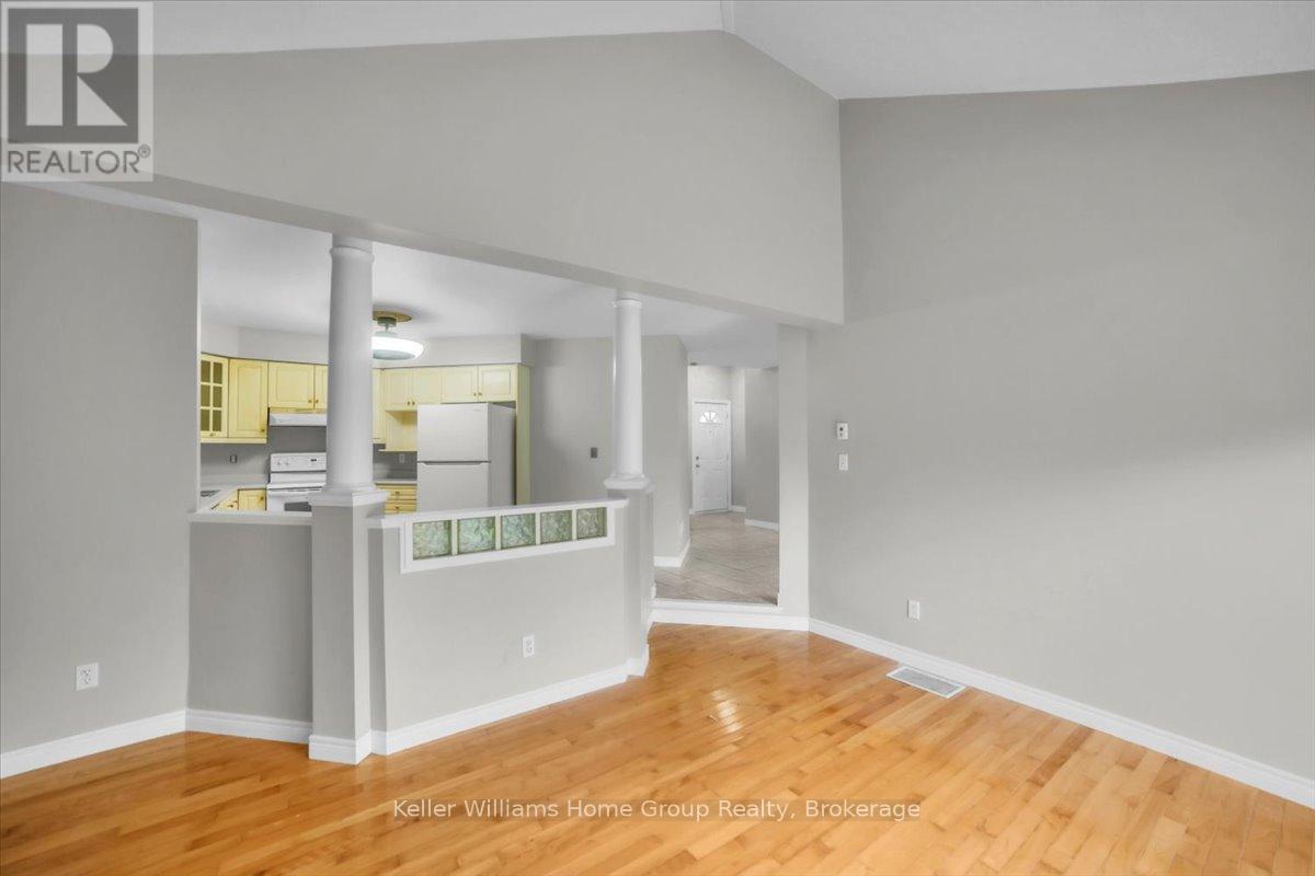 10 Periwinkle Way, Guelph, Ontario  N1L 1H8 - Photo 12 - X12320584