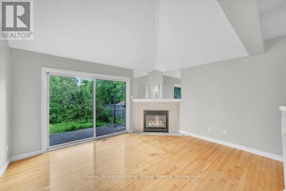 10 Periwinkle Way, Guelph, Ontario  N1L 1H8 - Photo 14 - X12320584
