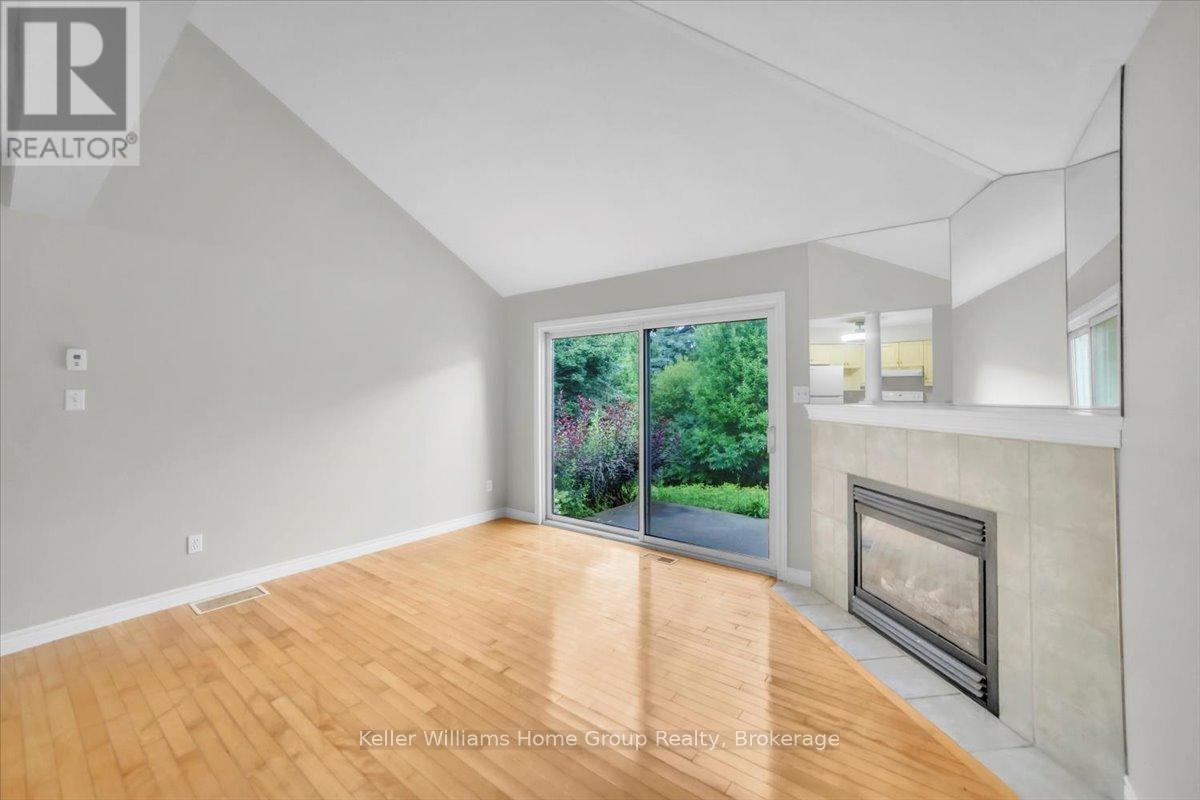 10 Periwinkle Way, Guelph, Ontario  N1L 1H8 - Photo 15 - X12320584