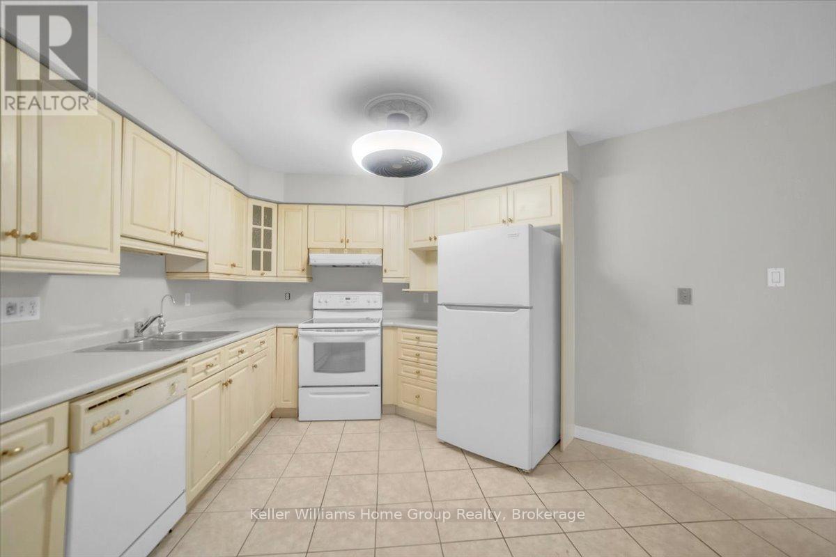 10 Periwinkle Way, Guelph, Ontario  N1L 1H8 - Photo 19 - X12320584