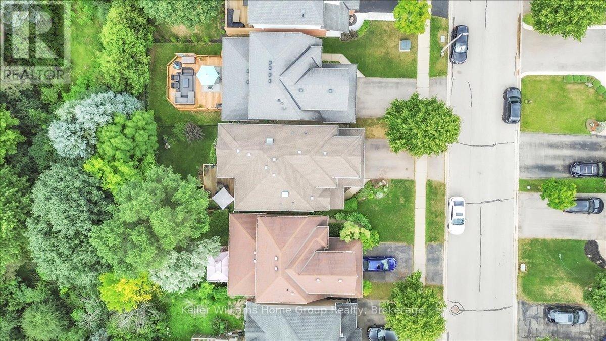 10 Periwinkle Way, Guelph, Ontario  N1L 1H8 - Photo 44 - X12320584
