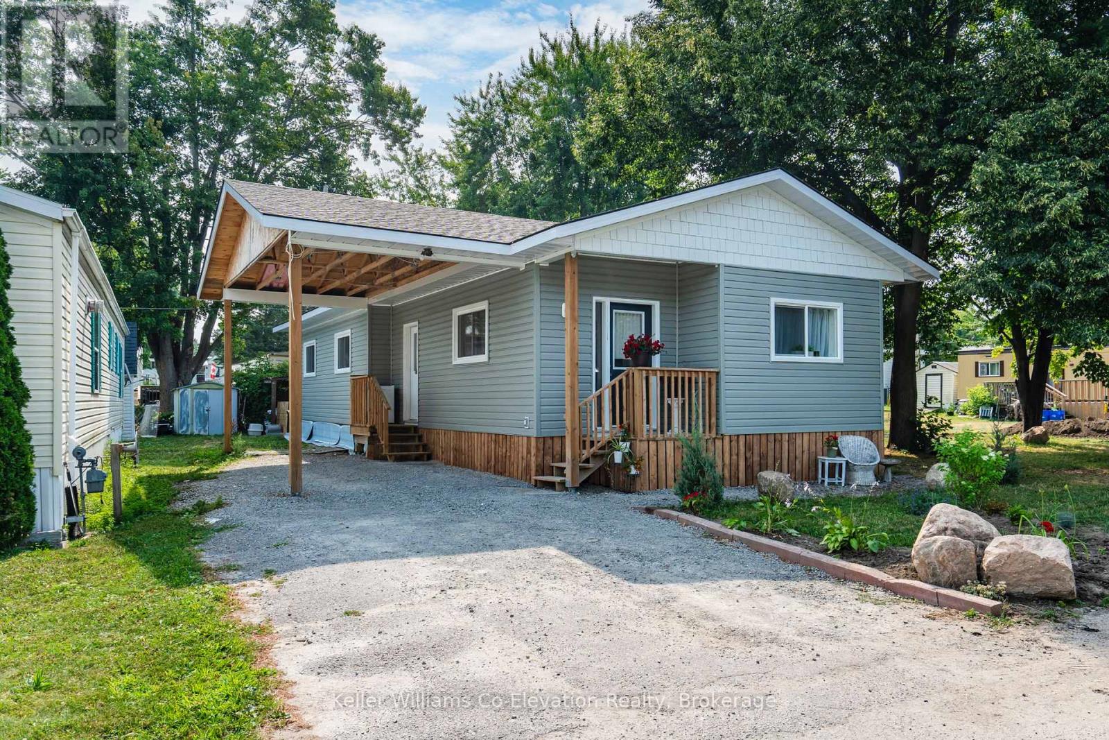 19 VIC'S ROAD, Midland, Ontario