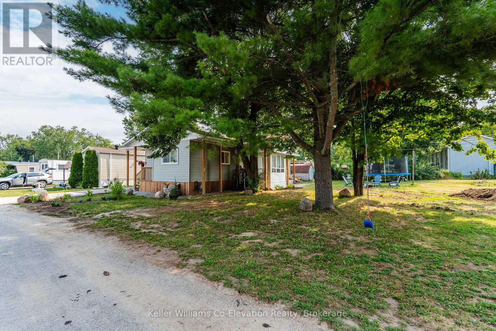 19 Vic's Road, Midland, Ontario  L4R 0B9 - Photo 16 - S12320831