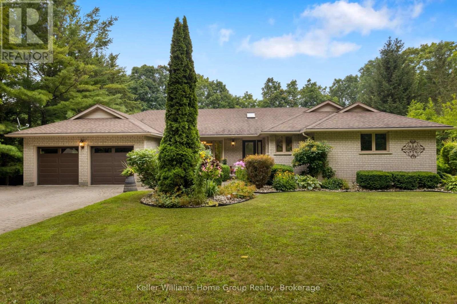 25 RIVERVIEW DRIVE, Centre Wellington, Ontario