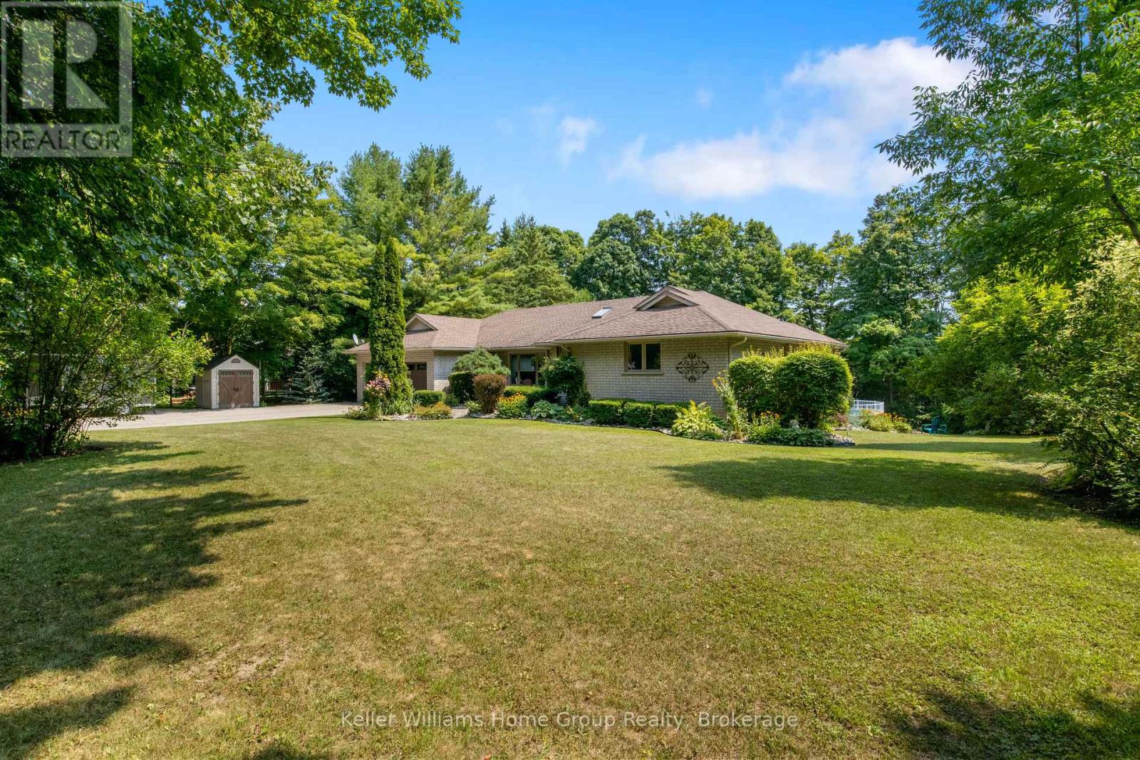 25 Riverview Drive, Centre Wellington, Ontario  N0B 1J0 - Photo 3 - X12320789