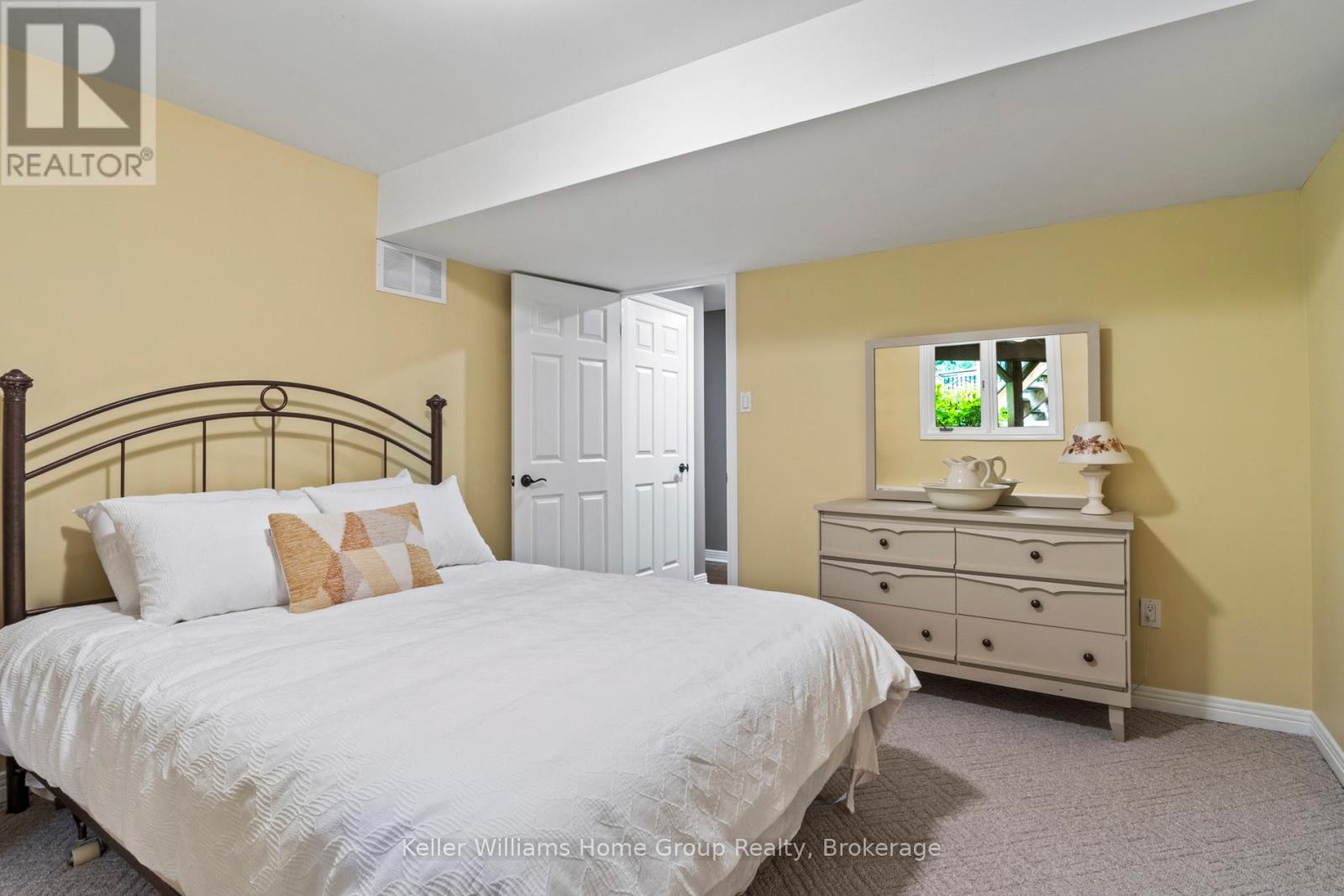 25 Riverview Drive, Centre Wellington, Ontario  N0B 1J0 - Photo 34 - X12320789