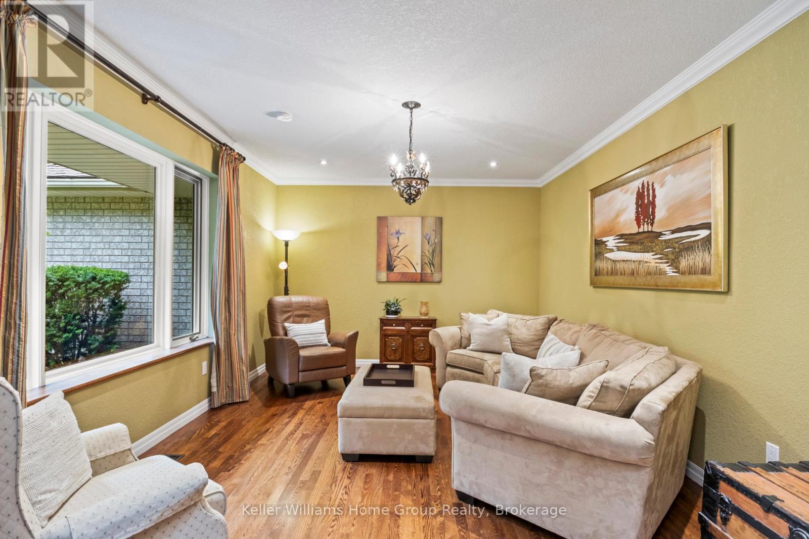 25 Riverview Drive, Centre Wellington, Ontario  N0B 1J0 - Photo 7 - X12320789