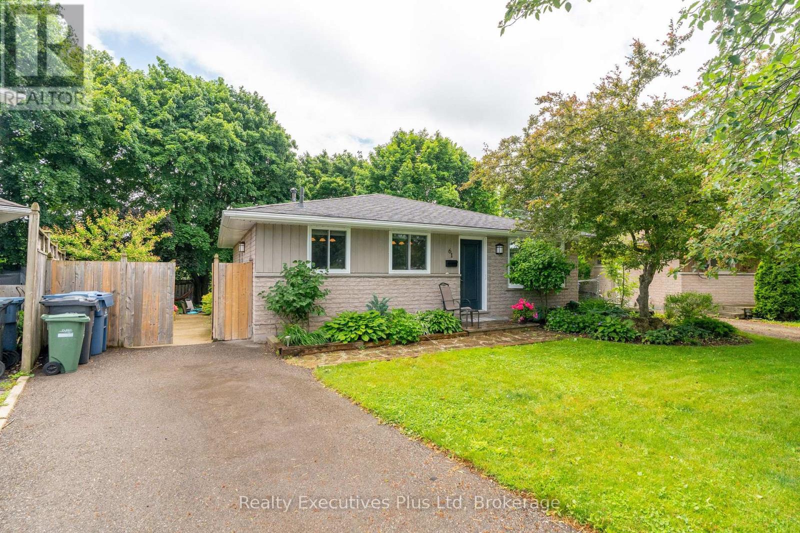 61 Mcilwraith Crescent, Guelph, Ontario  N1E 6J4 - Photo 3 - X12320837