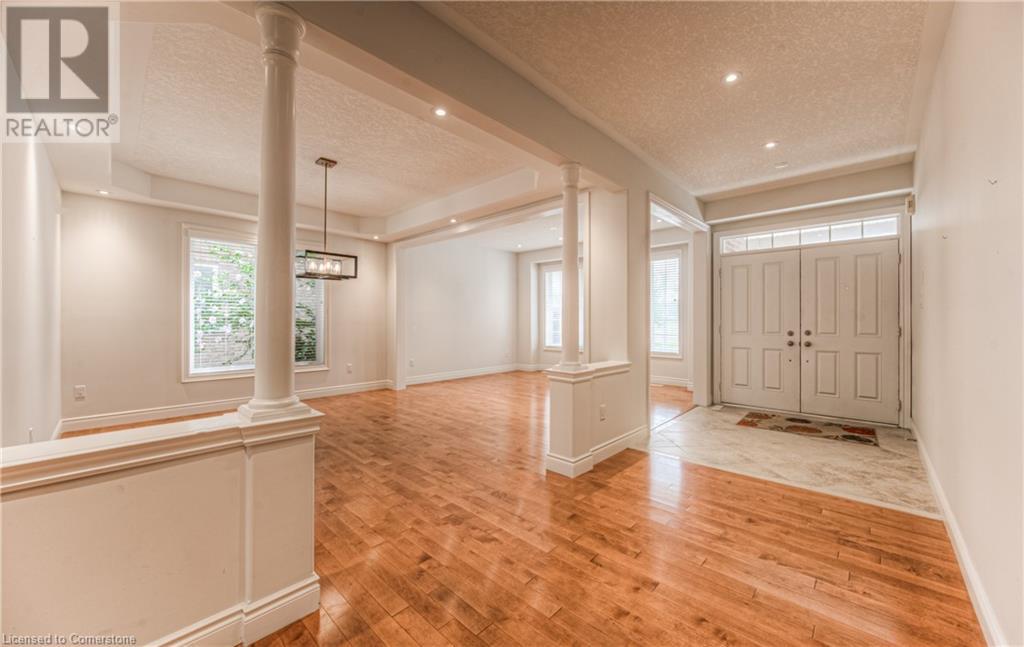 93 Tremaine Drive, Kitchener, Ontario  N2A 4M3 - Photo 4 - 40756854