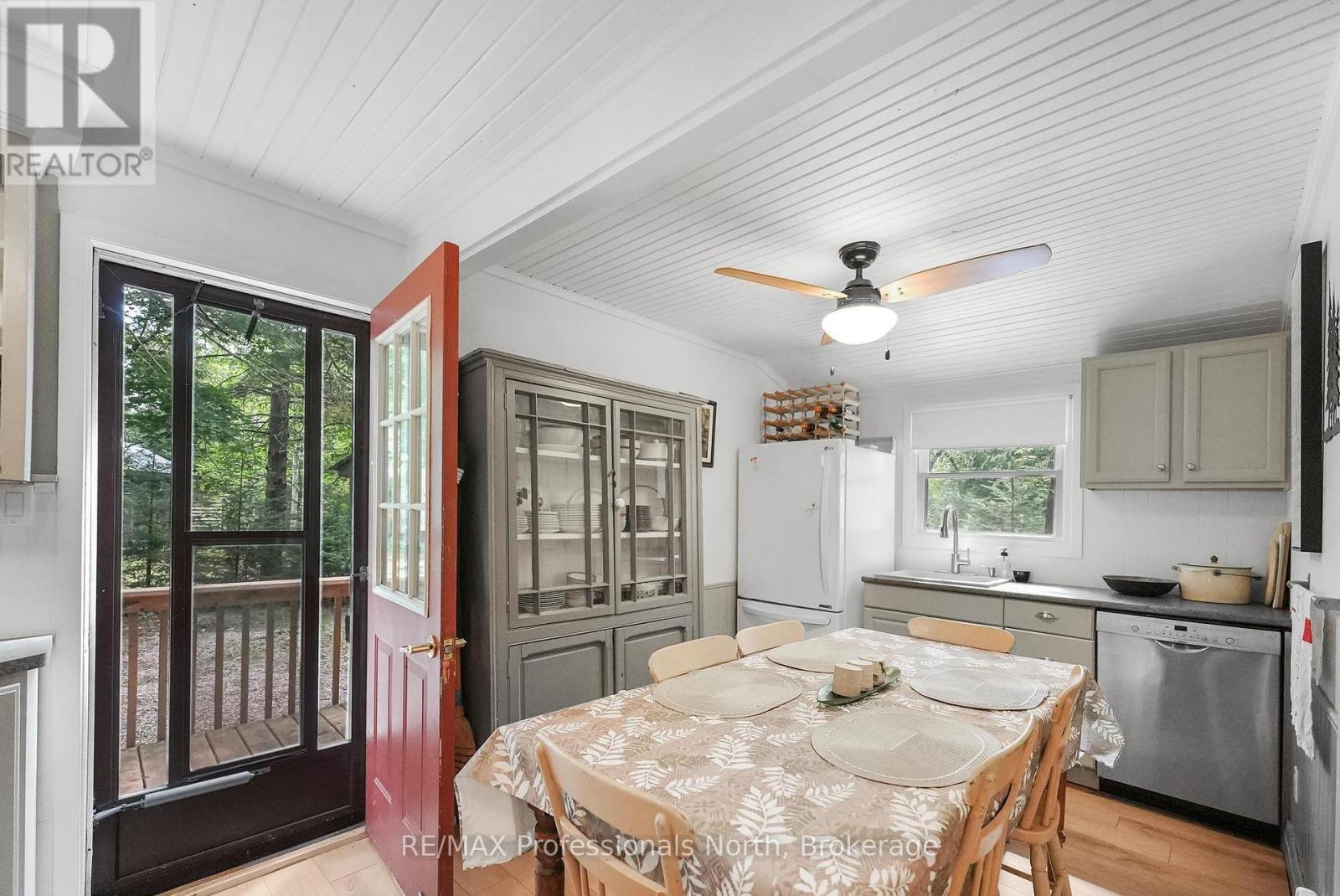 1066 Nystedt Lane, Minden Hills, Ontario  K0M 2K0 - Photo 12 - X12320886