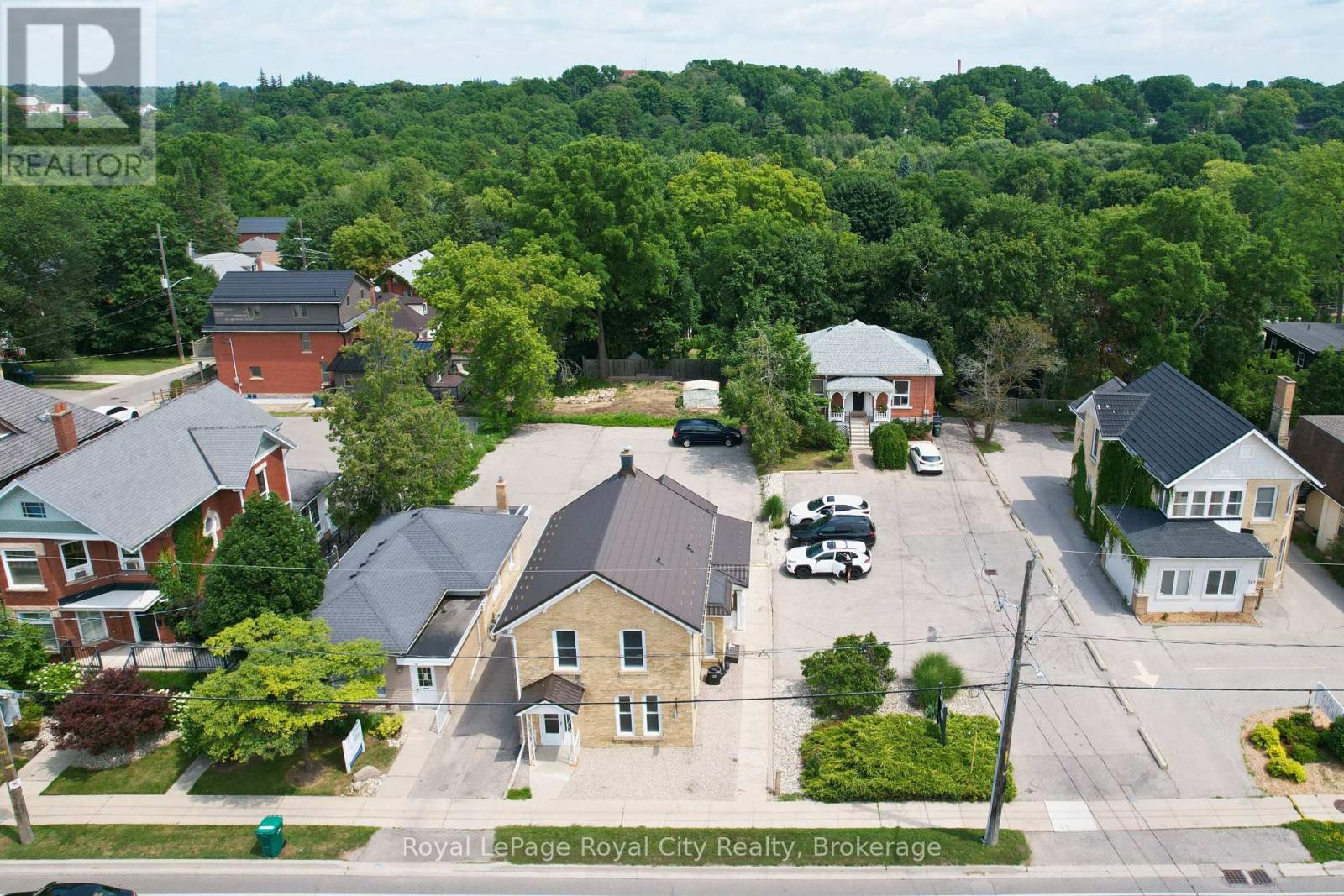 363 Woolwich Street, Guelph, Ontario  N1H 3W4 - Photo 2 - X12320902