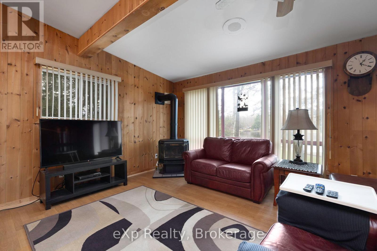 36 Roberts Lake Road E, Seguin, Ontario  P2A 2W8 - Photo 15 - X12320919