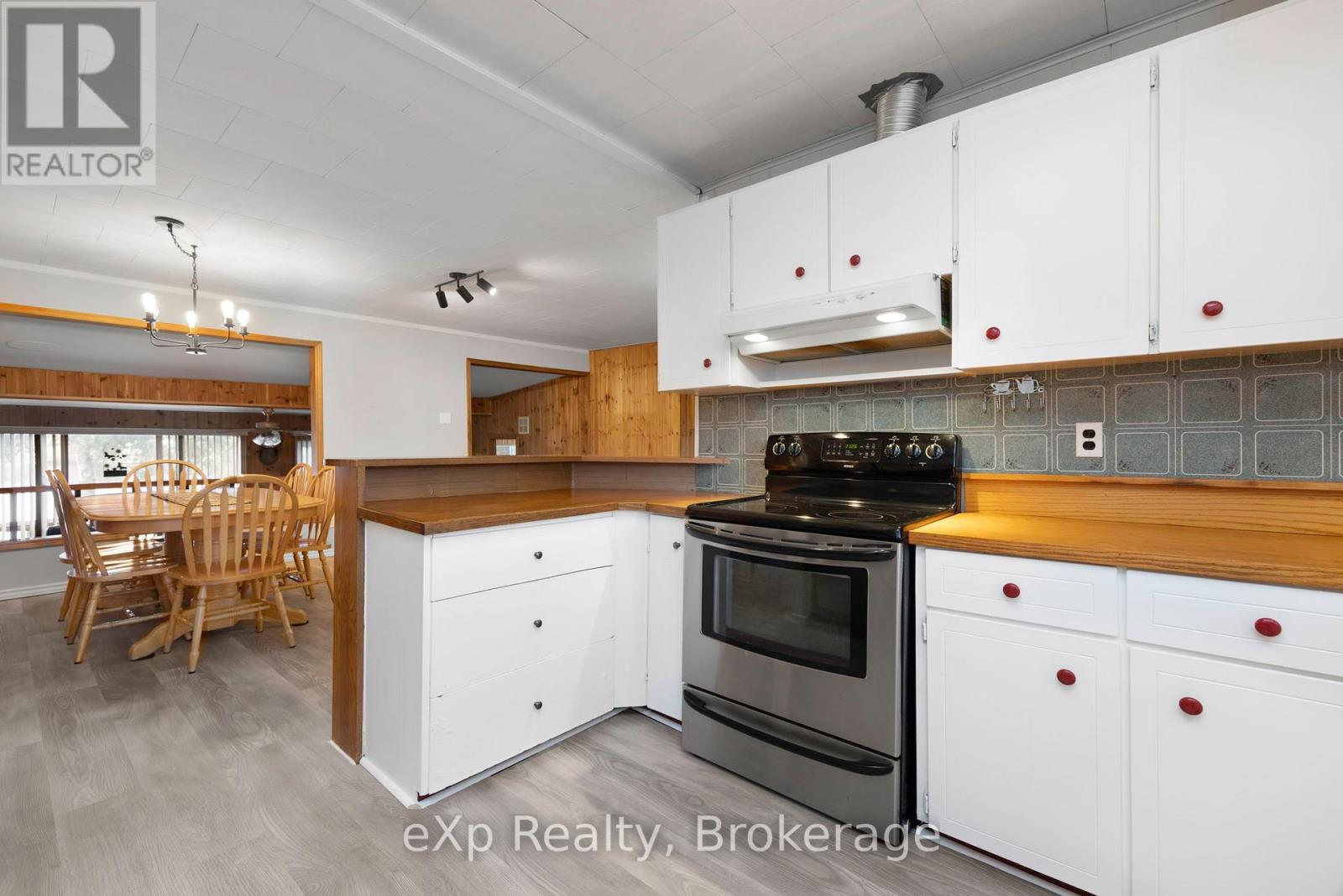 36 Roberts Lake Road E, Seguin, Ontario  P2A 2W8 - Photo 6 - X12320919