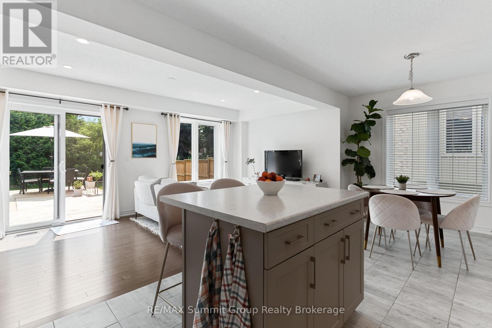 125 Mullin Street, Grey Highlands, Ontario  N0C 1H0 - Photo 7 - X12320933