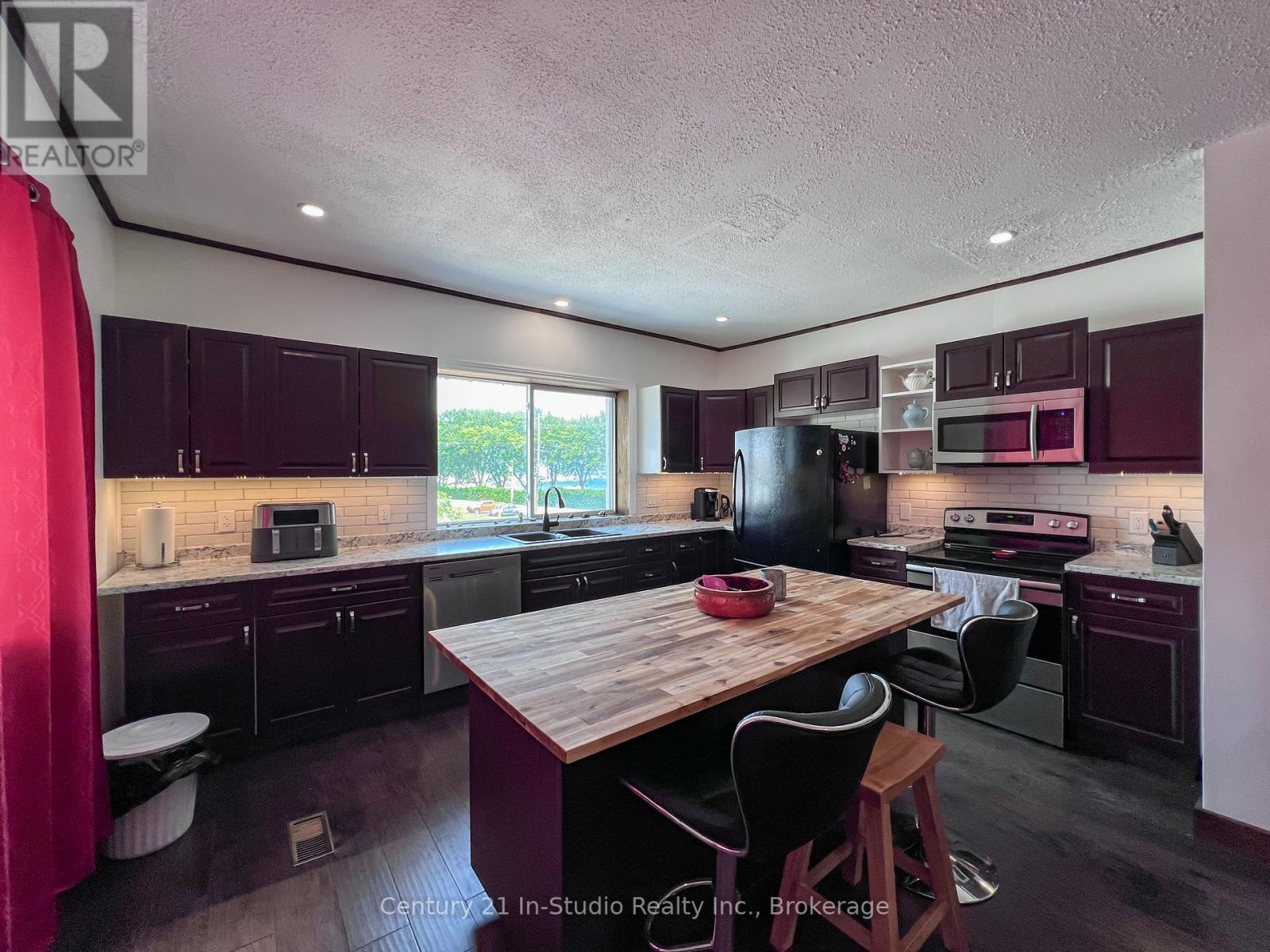 340 Boyd Street, South Bruce Peninsula, Ontario  N0H 2T0 - Photo 29 - X12320964