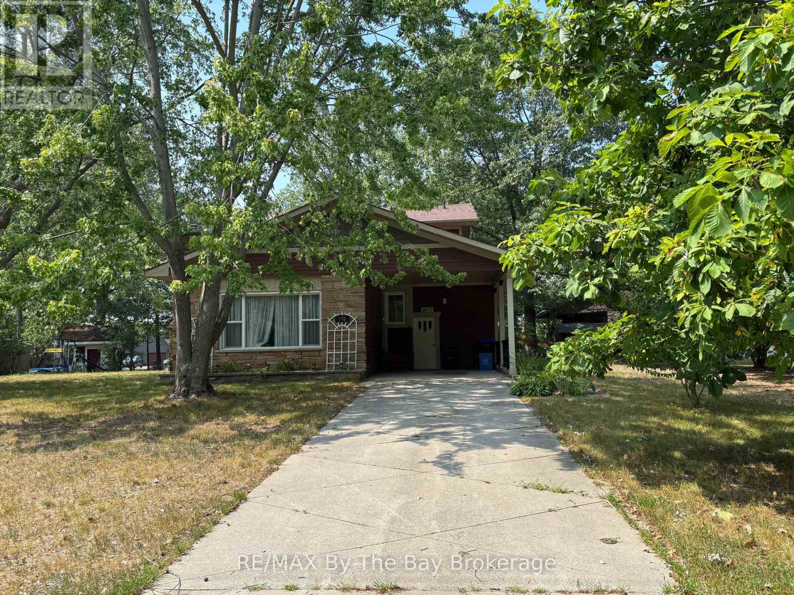 178 OXBOW PARK DRIVE, Wasaga Beach, Ontario