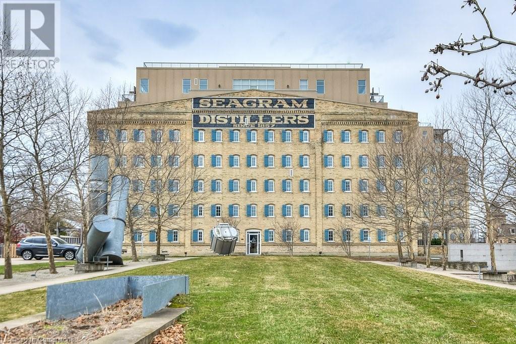 3 FATHER DAVID BAUER Drive Unit# 202, Waterloo, Ontario